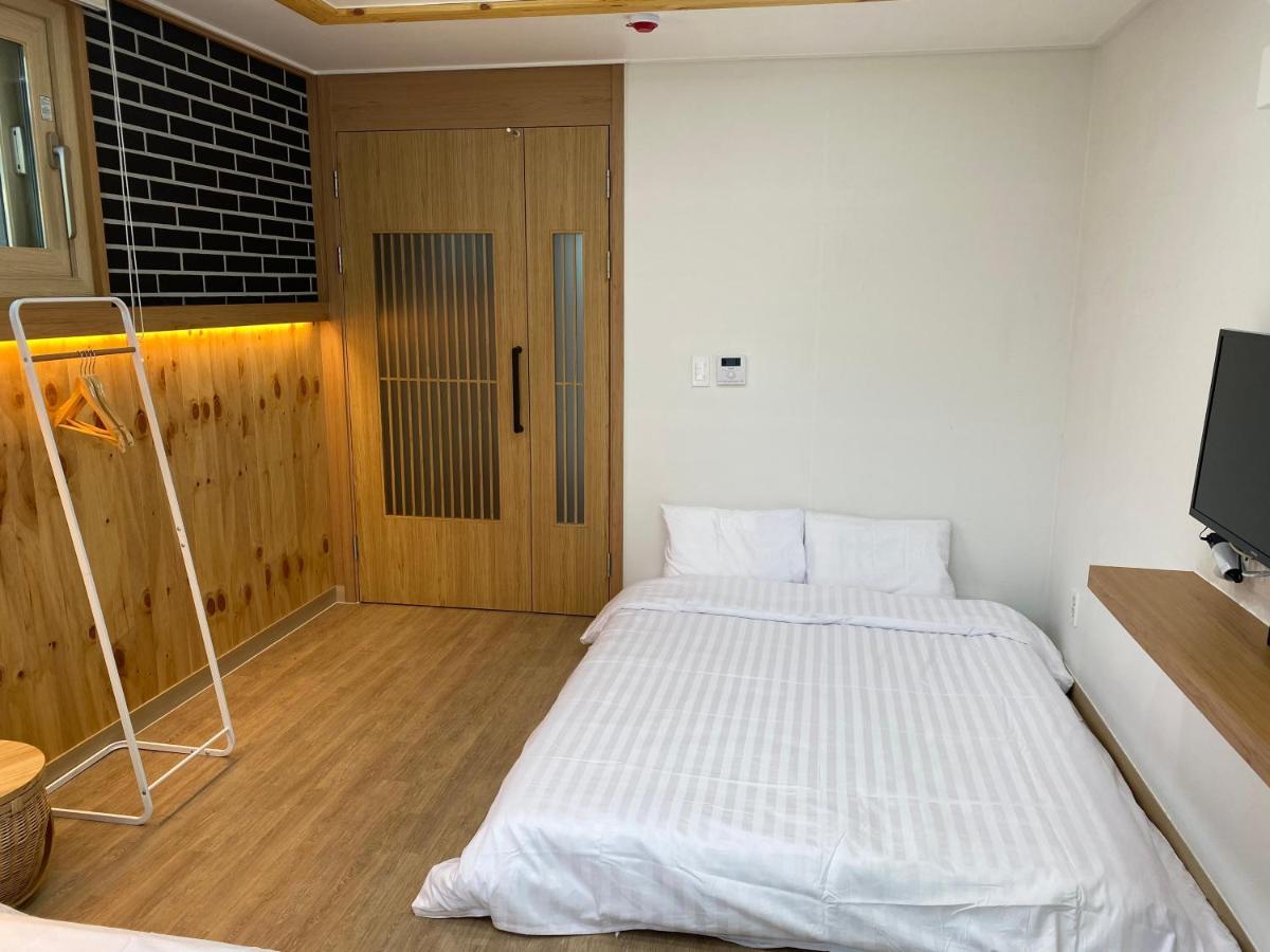 38Th Street Guesthouse Mokpo Eksteriør billede